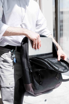 рюкзак 330 черный/коричневый кожзам