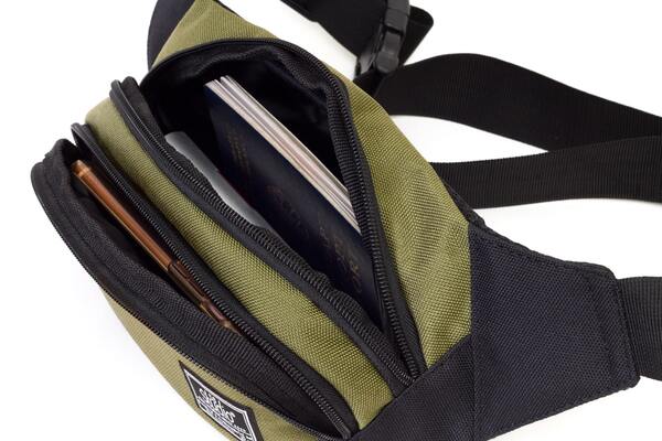 сумка поясная 901 черный/красный