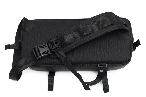 Сумка-слинг TRAFFIC черный/натуральная кожа рыжая