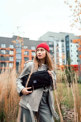 Сумка-слинг TRAFFIC черный